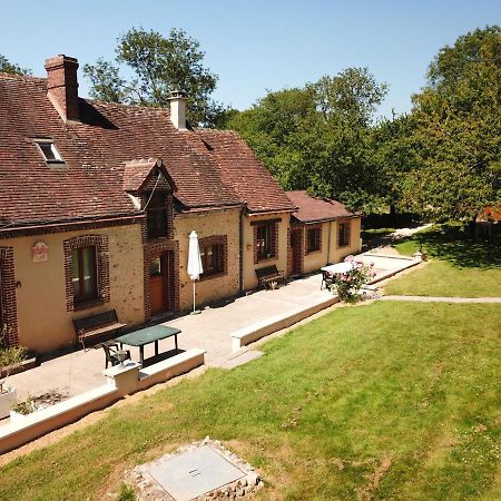 Les Gites De La Maison Lierue Thiron-Gardais Dış mekan fotoğraf